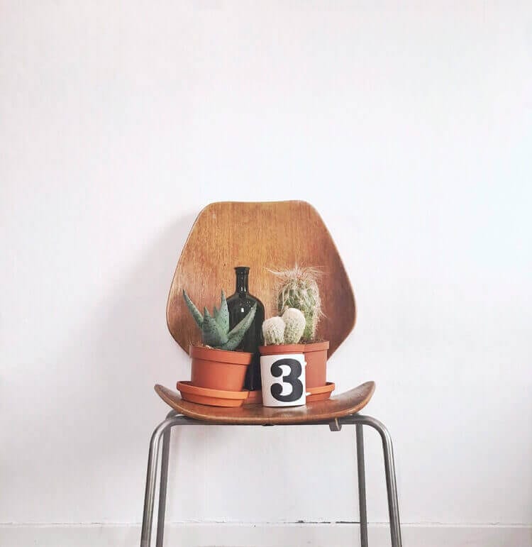 25 Items to Declutter to Live a Minimalist Lifestyle at Home -- Everything Abode Lifestyle