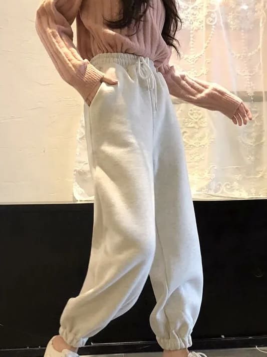 how to reinsert a drawstring in your sweatpants or hoodie