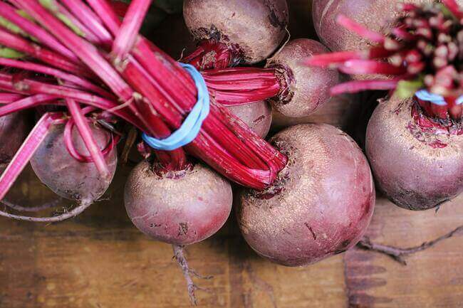 GROW BEET GREENS AT HOME (NO GREEN THUMB NEEDED)