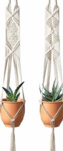 Macrame Plant Hanger via @everythingabode
