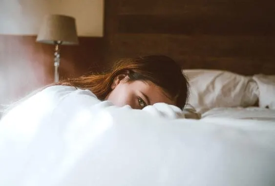 Stick to your sleep routine via @everythingabode